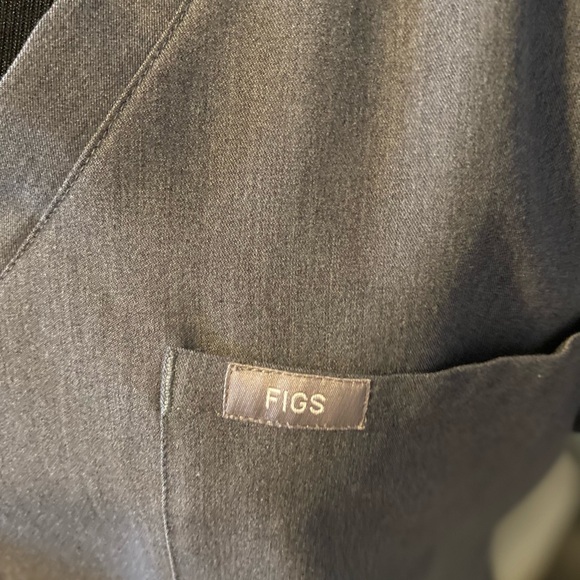 Women’s Figs Catarina Scrub Top. Graphite Gray technical collection L - Picture 6 of 7